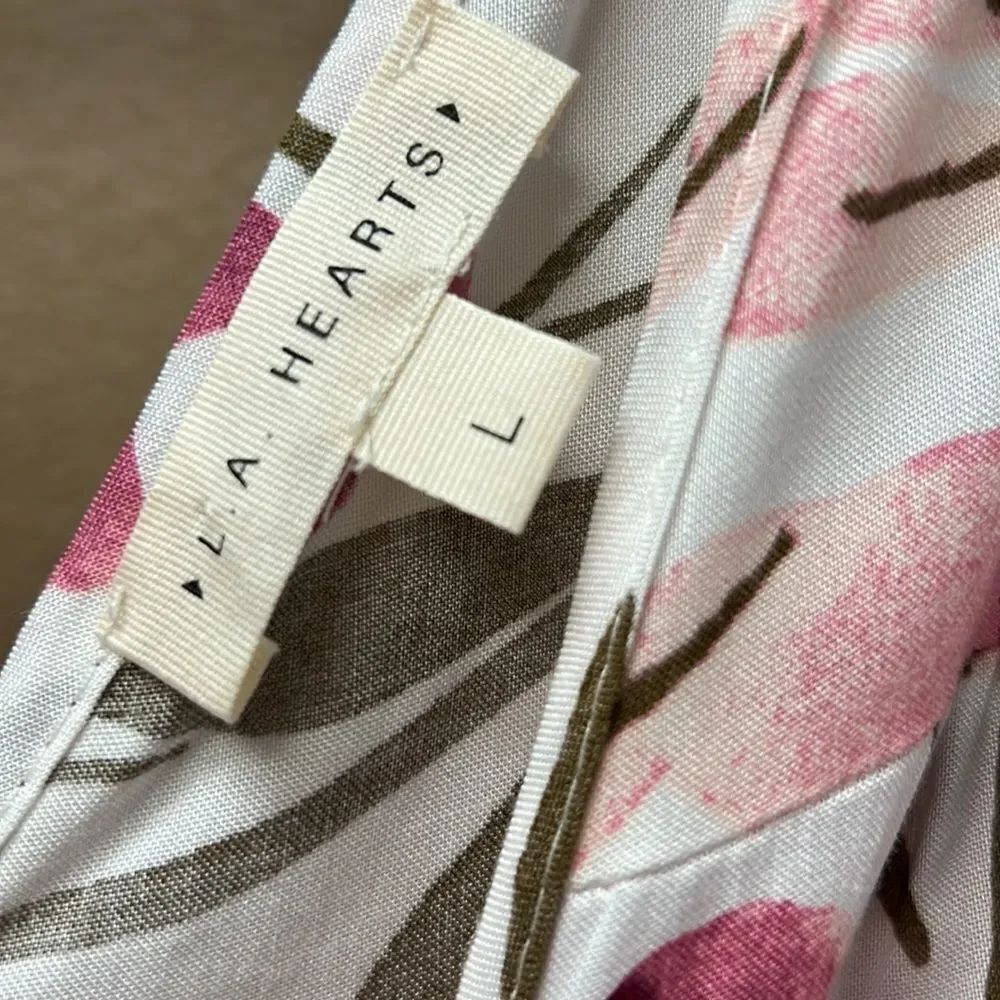 *LA hearts blouse - Picture 7 of 8